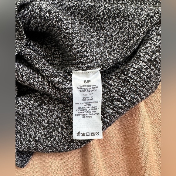 Dynamite Ribbed Pencil Skirt - Size Small - Picture 7 of 12